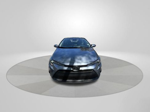 Used 2024 Toyota Corolla LE FWD image 2