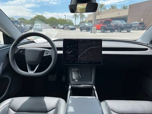 Used 2025 Tesla Model 3 Long Range RWD image 11