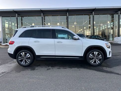 New 2026 Mercedes-Benz GLB 250 4MATIC image 8