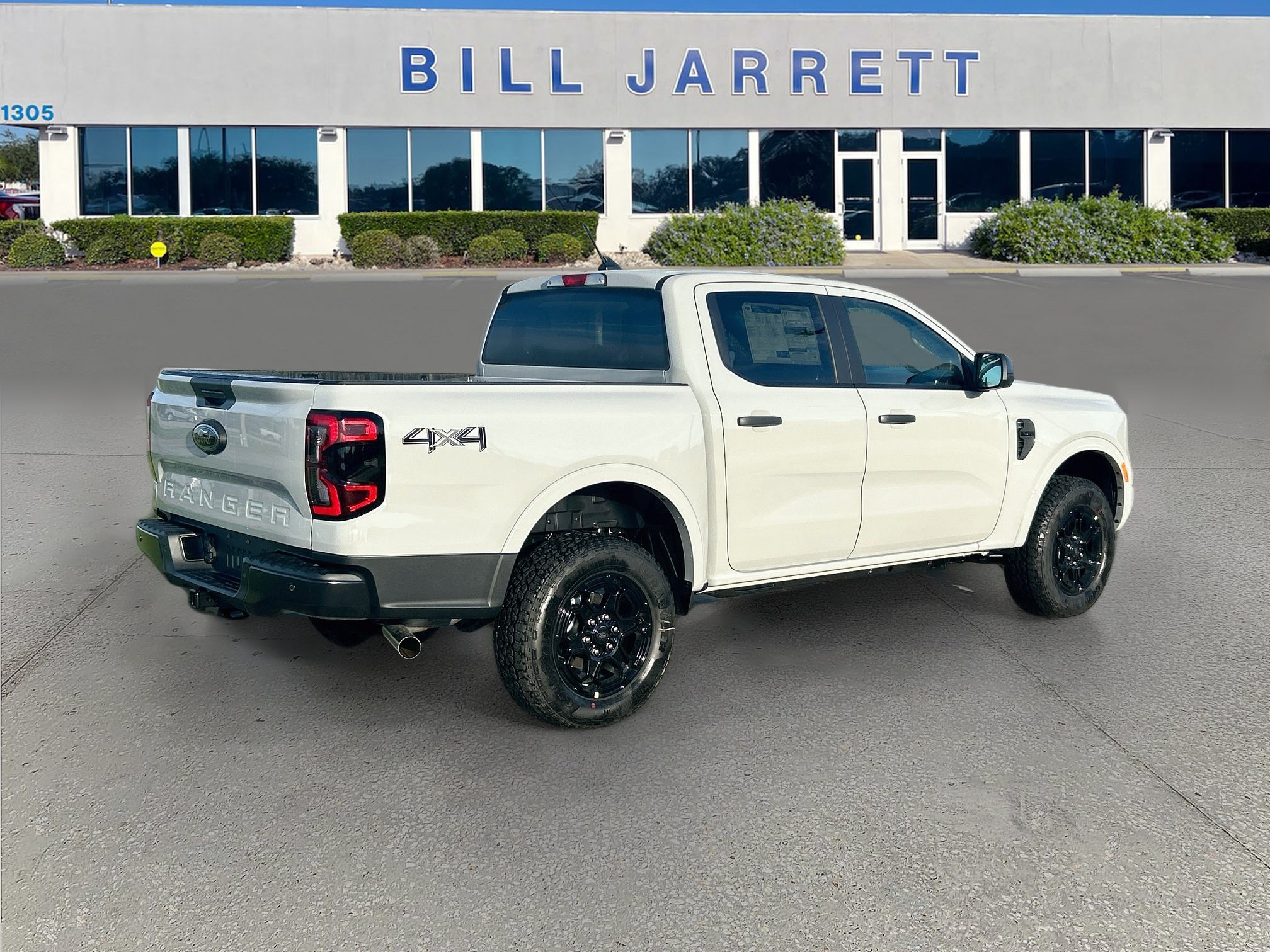 New 2026 Ford Ranger XLT w/ Black Appearance Package AWD/4WD image 4