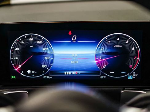 Certified 2026 Mercedes-Benz GLB 250 image 27
