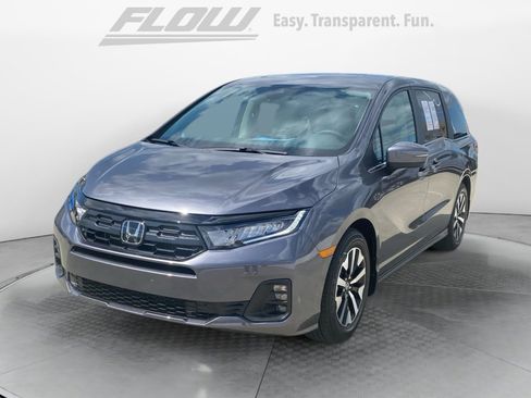 Certified 2026 Honda Odyssey EX-L image 4
