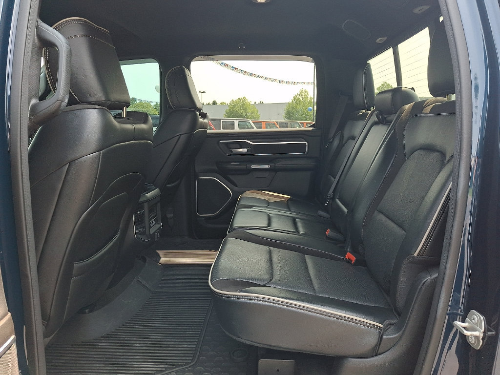 Used 2023 RAM 1500 Laramie AWD/4WD image 10