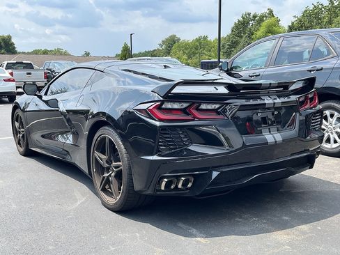 Used 2023 Chevrolet Corvette Stingray Preferred Cpe w/ Z51 Performance Package RWD image 4