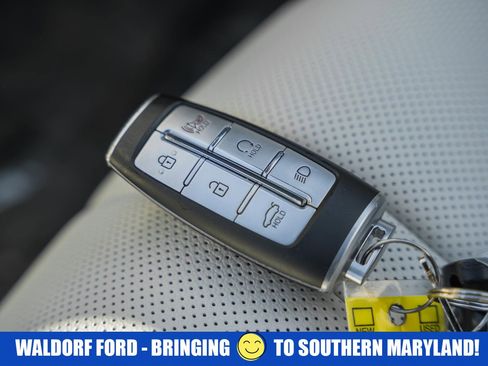 Used 2024 Genesis G80 image 46