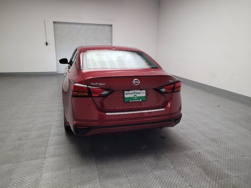 Used 2022 Nissan Altima 2.5 SV FWD image 6