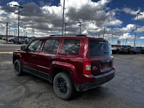 Used 2017 Jeep Patriot Sport image 3