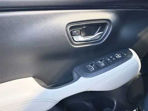 Used 2024 Honda HR-V EX-L image 33