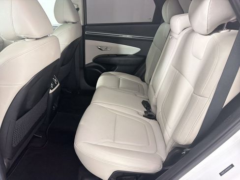 Used 2022 Hyundai Tucson Limited FWD image 15