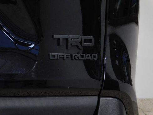 Used 2020 Toyota RAV4 TRD Off-Road w/ TRD Off-Road Weather Package AWD/4WD image 81