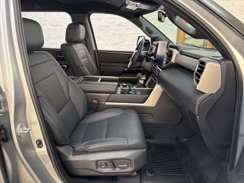 Used 2025 Toyota Tundra Limited image 51