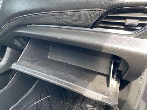 Used 2018 Chevrolet Traverse Premier w/ LPO, Floor Liner Package AWD/4WD image 48