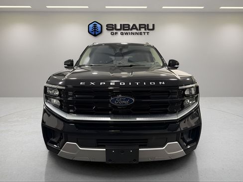 Used 2025 Ford Expedition Platinum AWD/4WD image 8