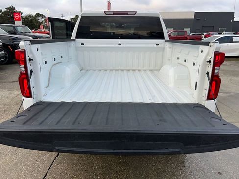 Used 2021 Chevrolet Silverado 1500 Custom image 24