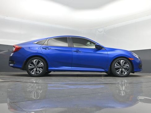 Used 2018 Honda Civic EX-T image 16