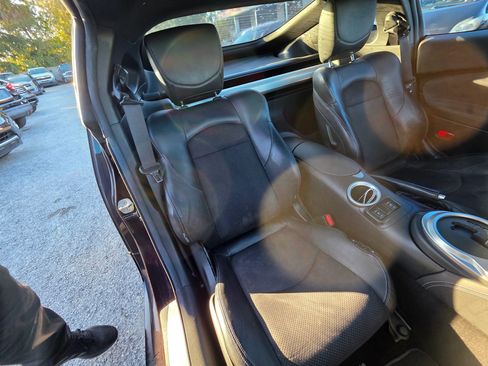 Used 2014 Nissan 370Z Touring w/ Sport Package image 17
