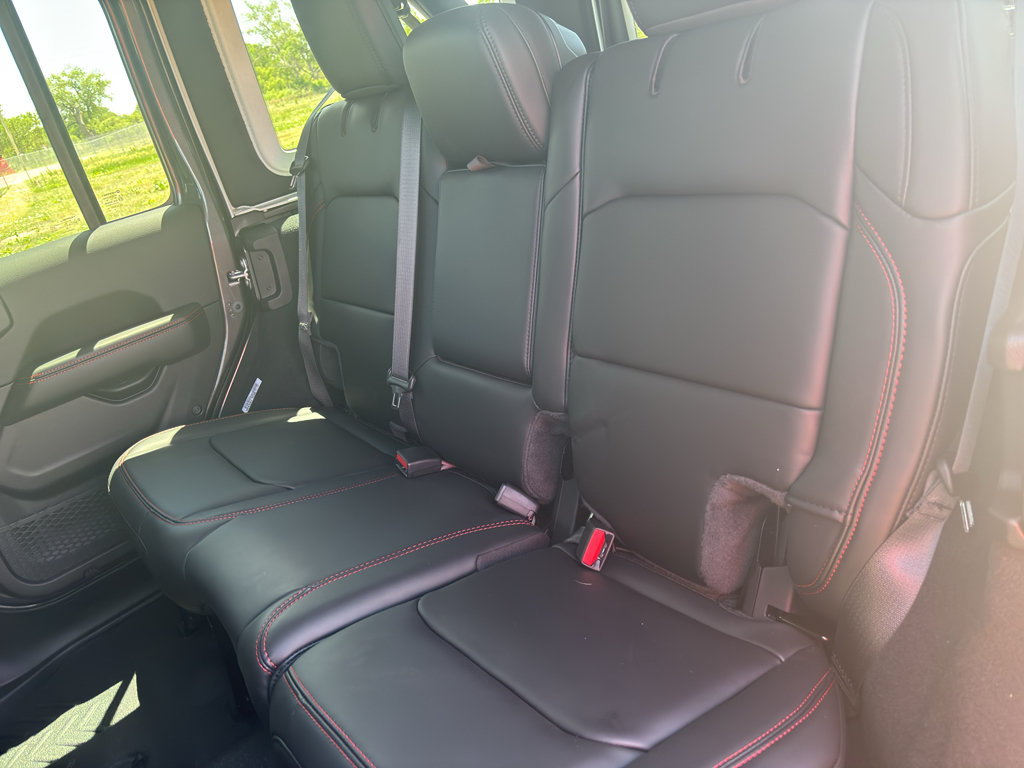 New 2026 Jeep Wrangler Unlimited Rubicon AWD/4WD image 13