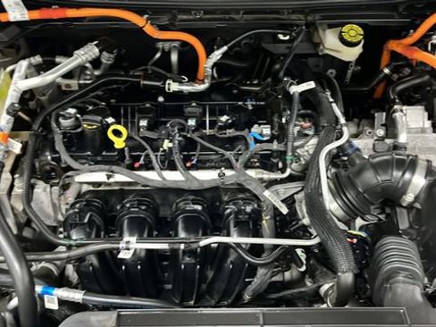 Used 2025 Lincoln Corsair Grand Touring image 28