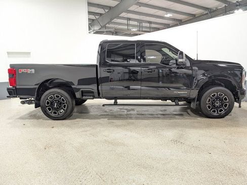 Used 2025 Ford F250 Platinum image 2