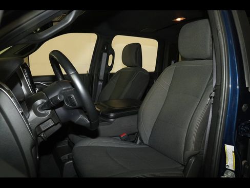 Used 2024 RAM 2500 Big Horn w/ Night Edition AWD/4WD image 21