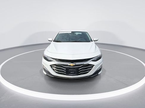 Used 2021 Chevrolet Malibu LT image 3