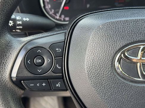 Used 2024 Toyota RAV4 XLE FWD image 11