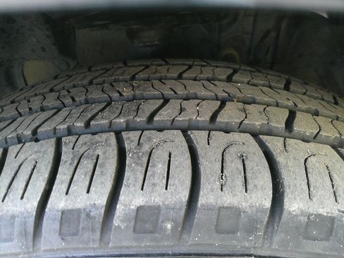 Used 2022 Toyota Camry LE image 16