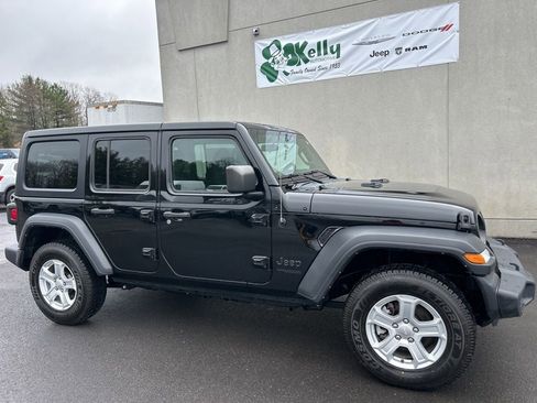 Used 2022 Jeep Wrangler Unlimited Sport image 3