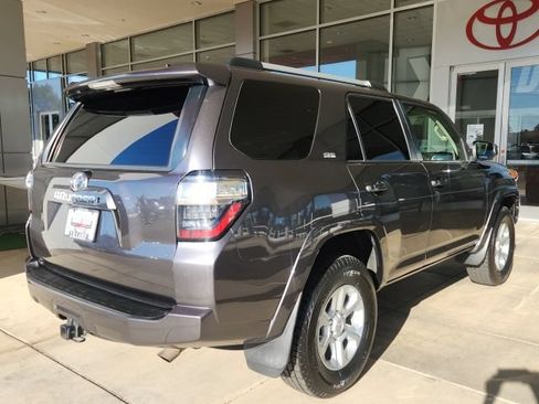 Used 2021 Toyota 4Runner SR5 AWD/4WD image 11
