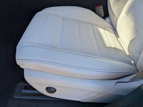 New 2026 Mercedes-Benz GLE 450 4MATIC Coupe image 4