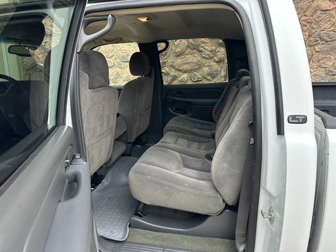 Used 2007 Chevrolet Silverado 2500 LT w/ Heavy-Duty Power Package image 20