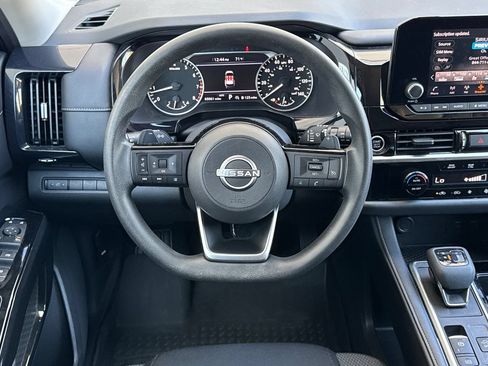 Used 2022 Nissan Pathfinder S w/ Cargo Package AWD/4WD image 15