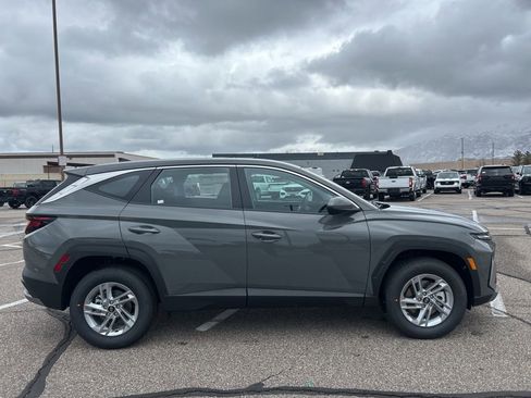 New 2026 Hyundai Tucson SE image 4