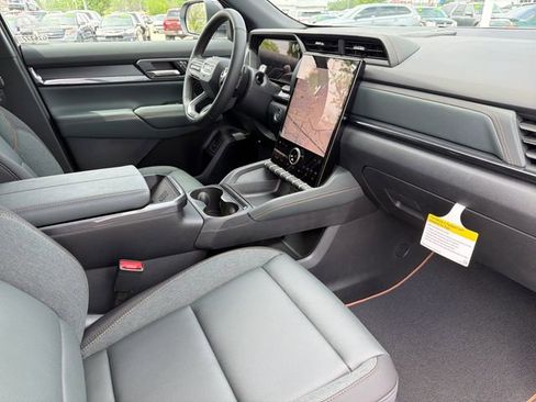 New 2026 GMC Terrain AT4 w/ Convenience Package III image 21