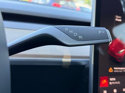 Used 2023 Tesla Model Y Long Range AWD/4WD image 18