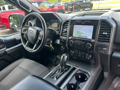 Used 2019 Ford F150 XLT w/ Equipment Group 302A Luxury AWD/4WD image 24