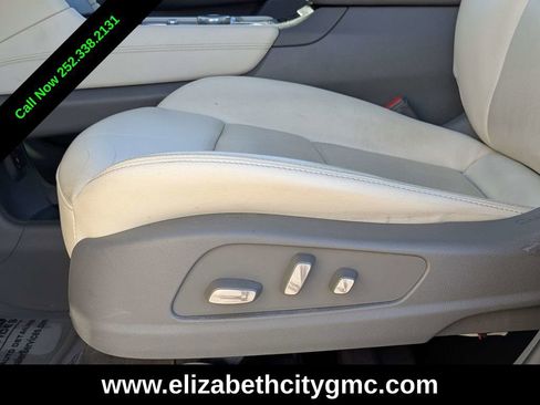 Used 2022 Cadillac XT6 Premium Luxury image 24