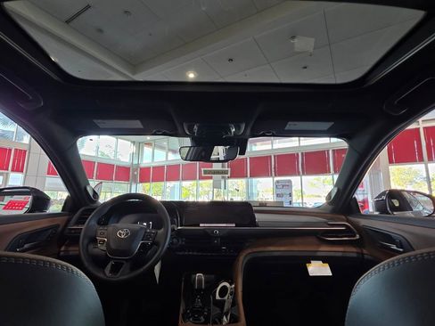 New 2026 Toyota Crown Limited image 4