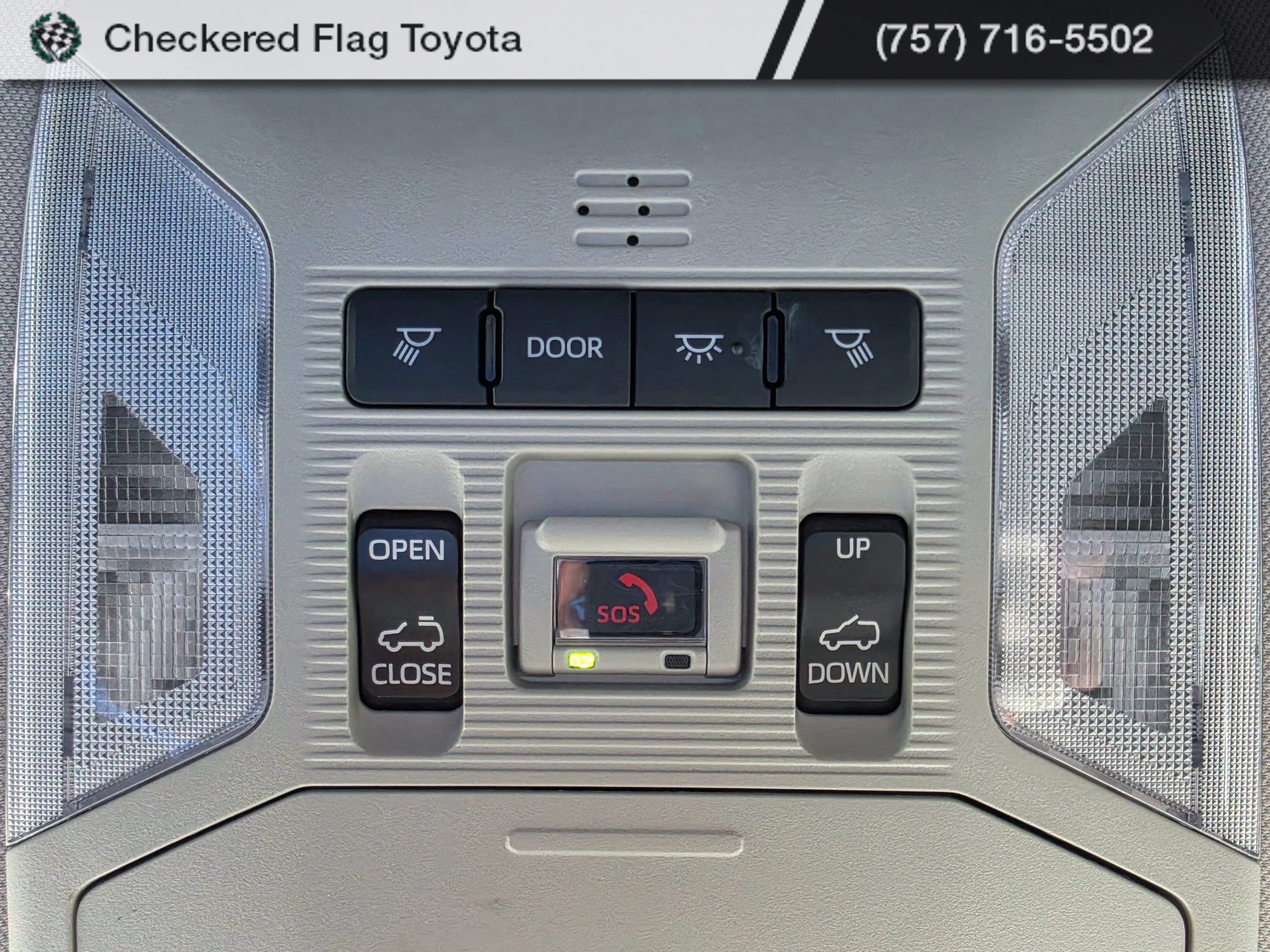 Used 2022 Toyota RAV4 XLE w/ Convenience Package AWD/4WD image 10