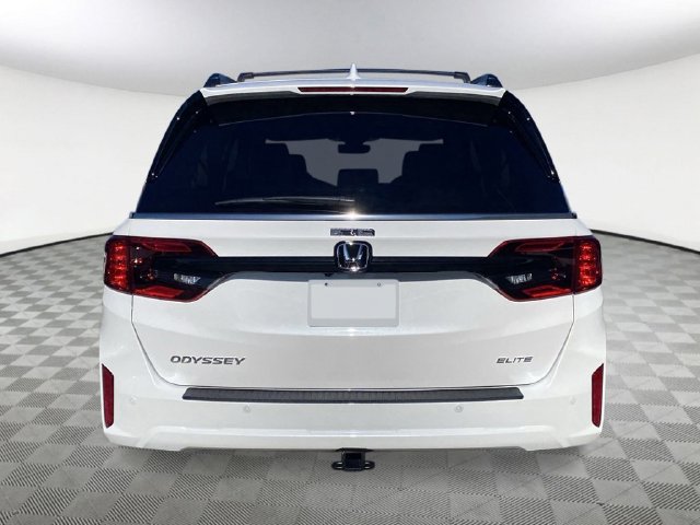 New 2027 Honda Odyssey Elite image 3