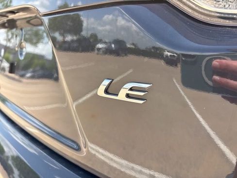 Used 2025 Toyota Corolla LE FWD image 10