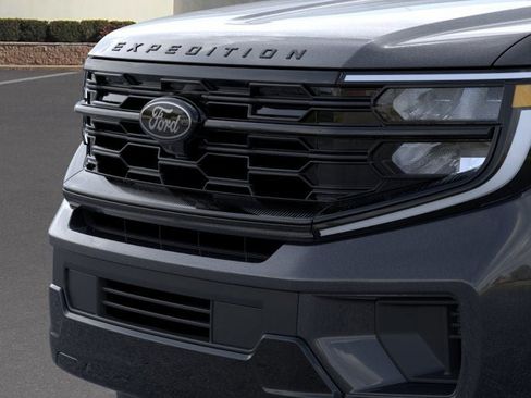 New 2026 Ford Expedition Platinum w/ Stealth Performance Package AWD/4WD image 40