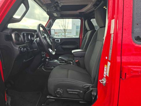 Used 2020 Jeep Gladiator Sport w/ Trailer Tow Package image 9