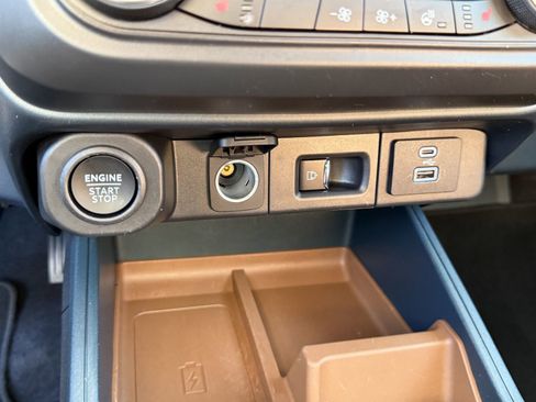 Certified 2023 Ford Maverick Lariat w/ Lariat Luxury Package image 27