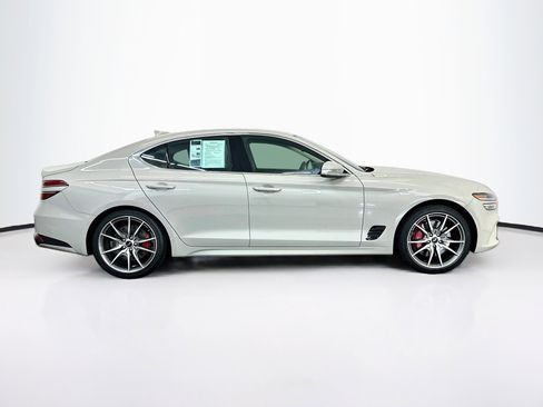 Used 2025 Genesis G70 2.5T AWD/4WD image 10