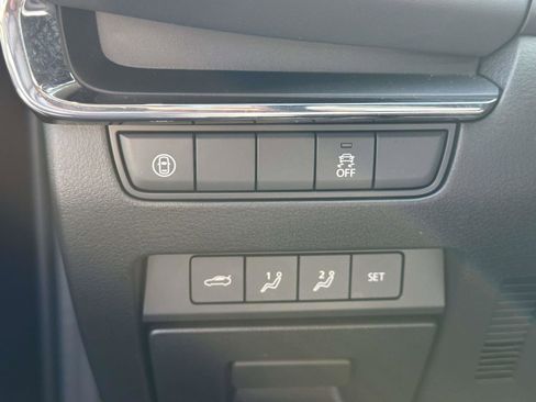 Used 2020 MAZDA MAZDA3 Premium Package image 31