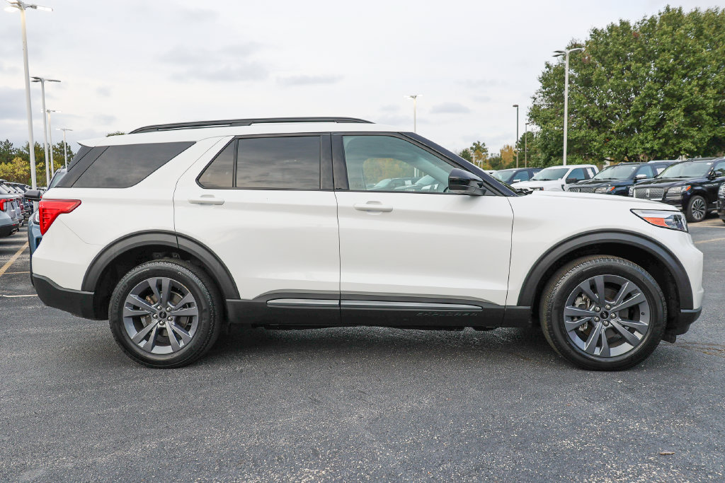 Certified 2023 Ford Explorer XLT w/ Equipment Group 202A AWD/4WD image 22