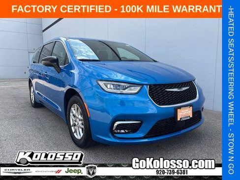 Certified 2026 Chrysler Pacifica Select FWD image 1
