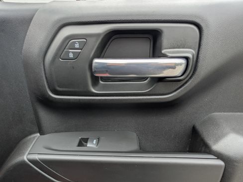 Used 2023 Chevrolet Silverado 1500 Custom image 21