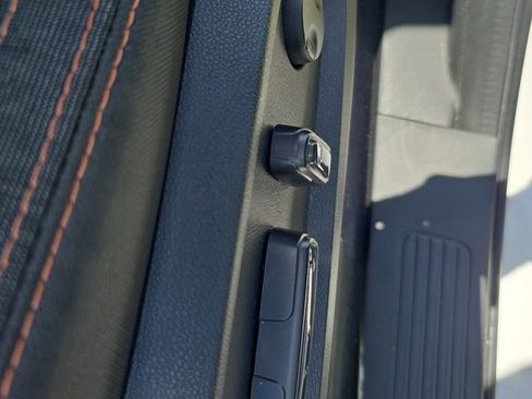 Used 2023 Honda Pilot Sport image 19